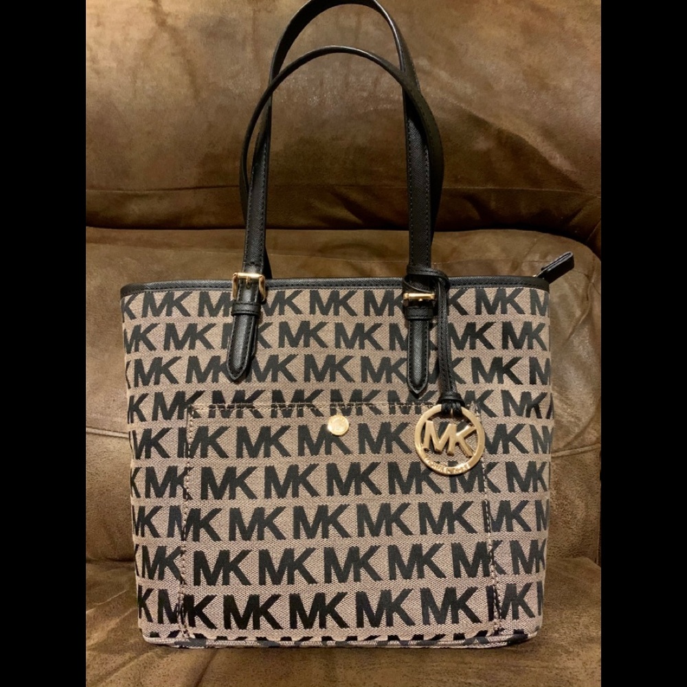 Authentic Michael Kors purse